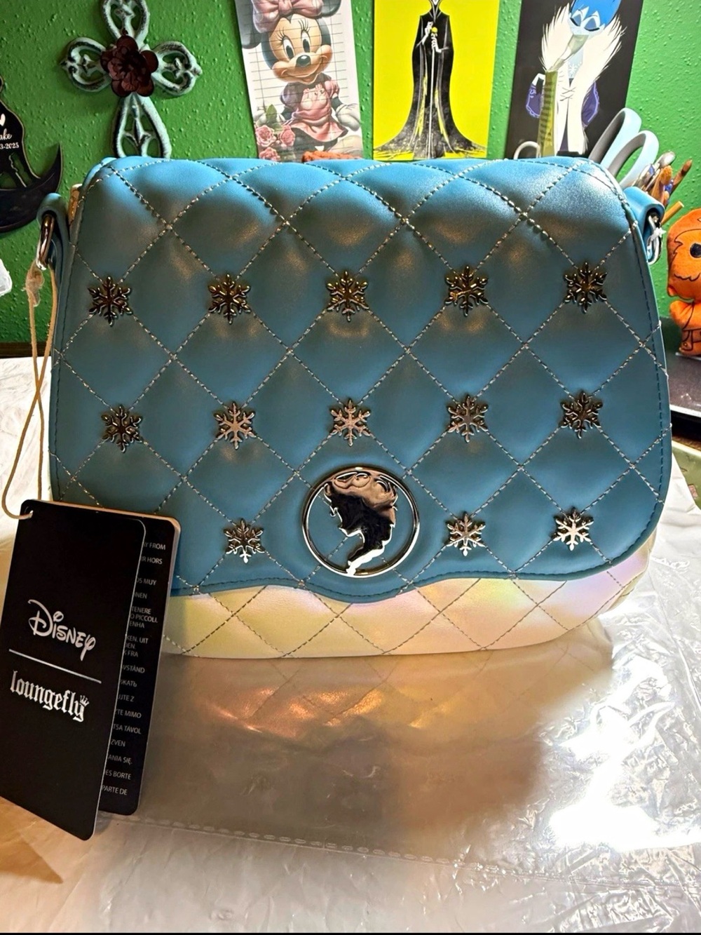 NWT Loungefly Disney Frozen Quilted Crossbody Bag Purse Blue/White